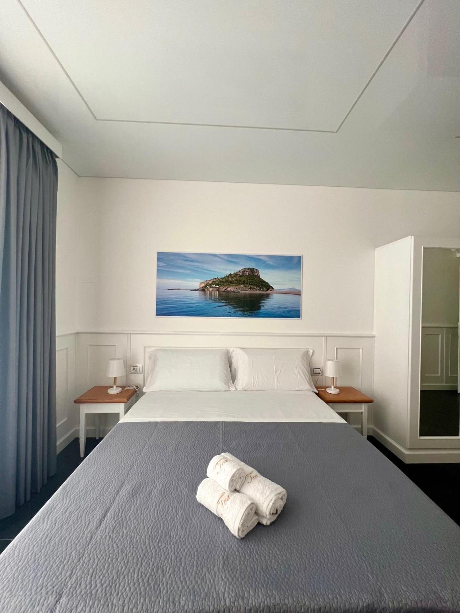 Tea Luxury - Praia A Mare Bagian luar foto
