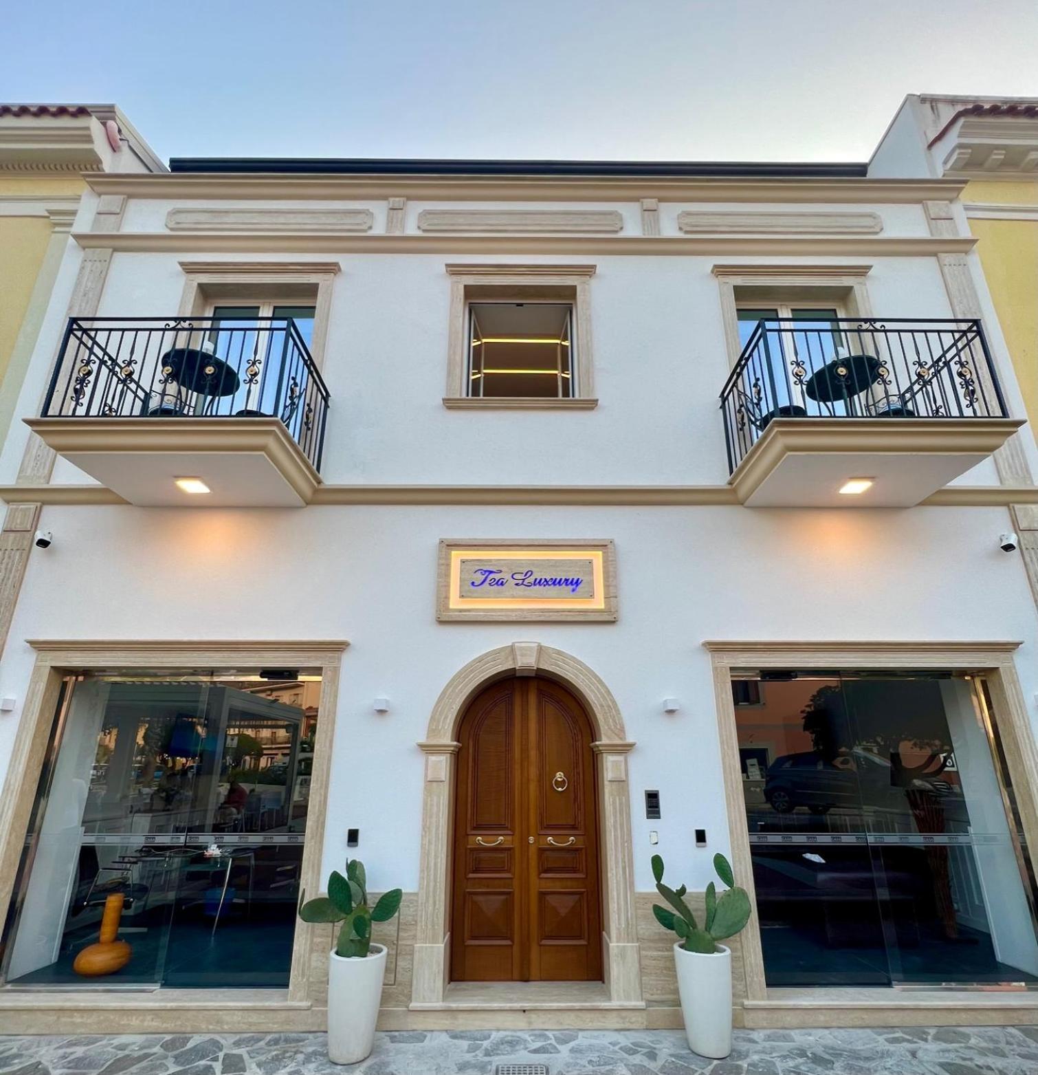 Tea Luxury - Praia A Mare Bagian luar foto