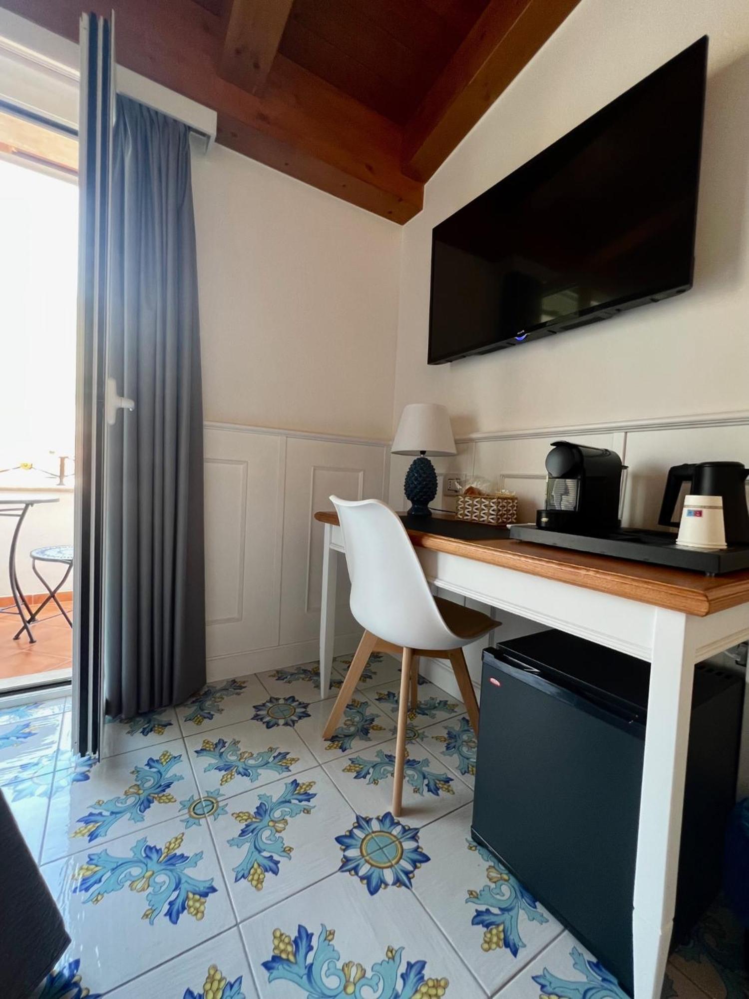 Tea Luxury - Praia A Mare Bagian luar foto