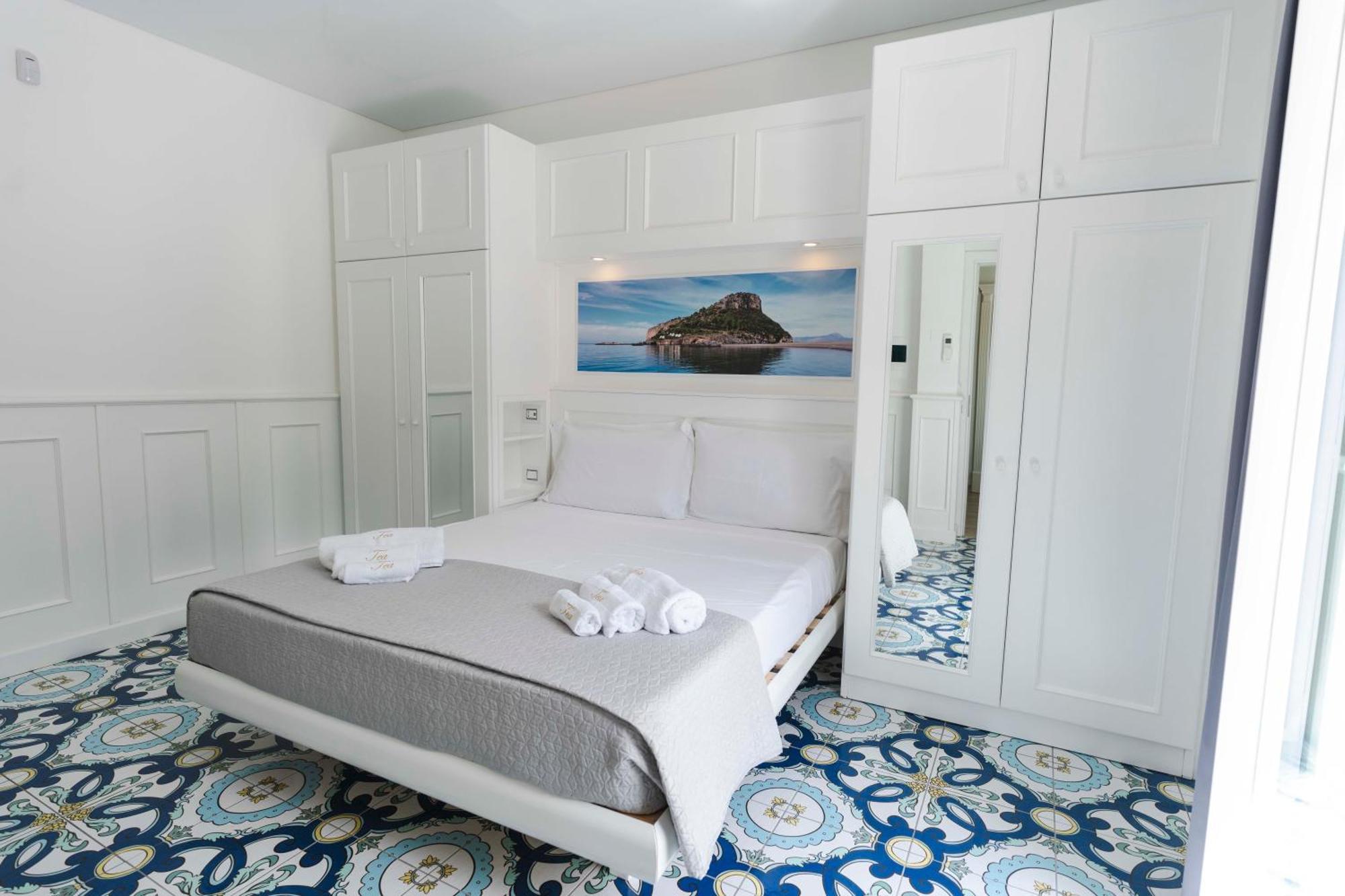Tea Luxury - Praia A Mare Bagian luar foto